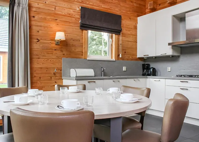 Lovely In With House Sea View